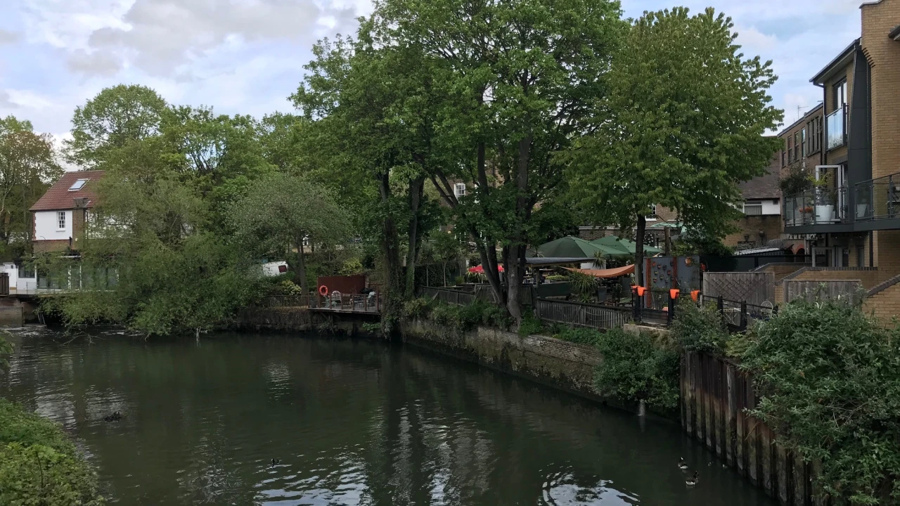 Brentford Lock(1)